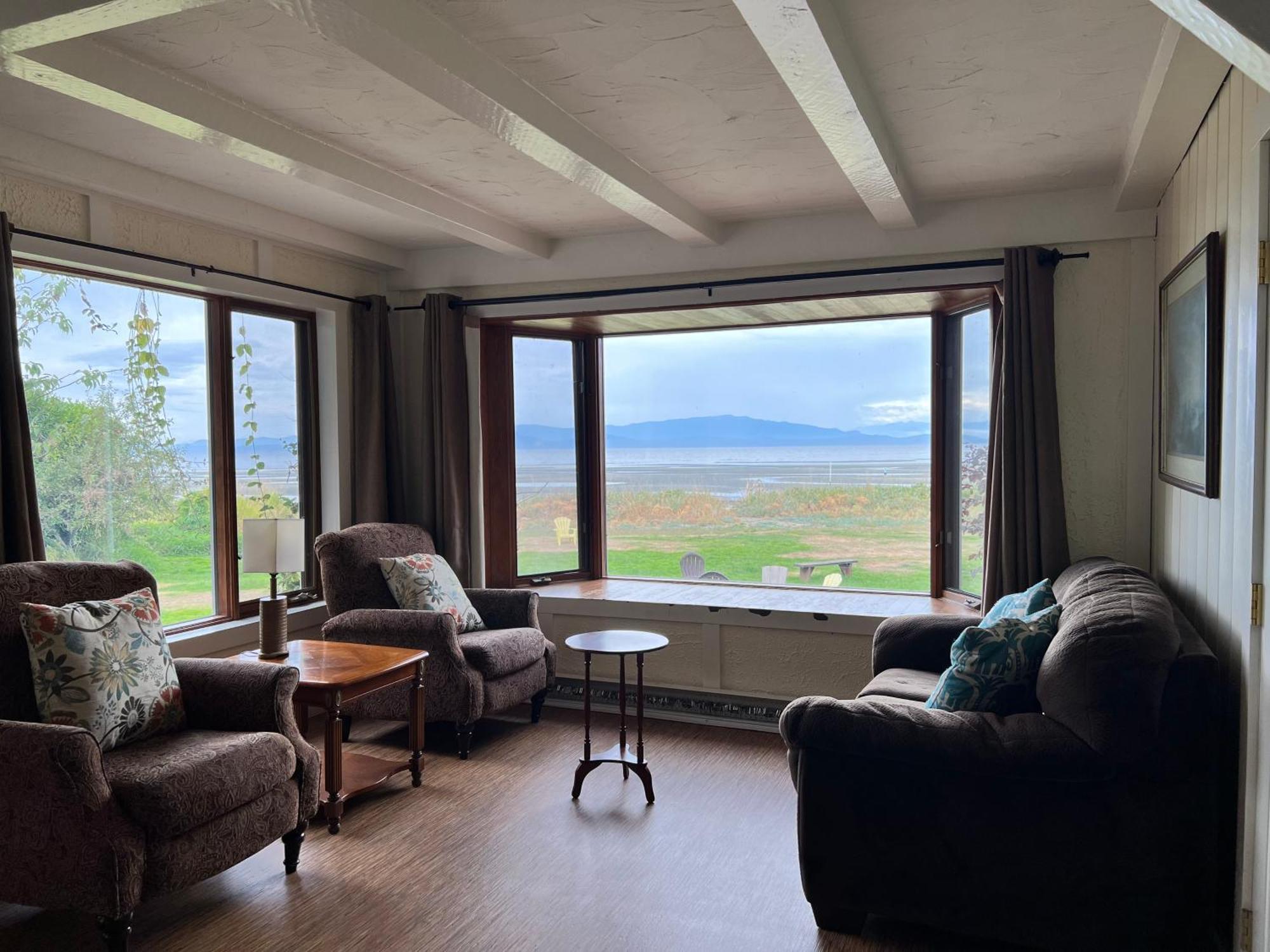 Sea Edge Motel Parksville Eksteriør bilde